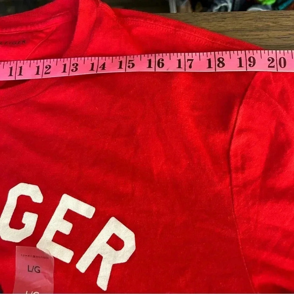 NEW  Tommy Hilfiger tee L - Picture 6 of 9